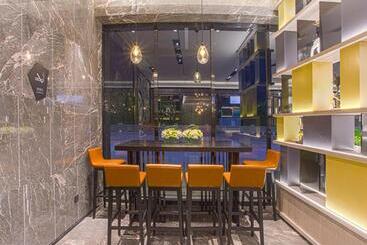 Echarm Hotel Liuzhou Liudong Wuling Liuzhou Automobile