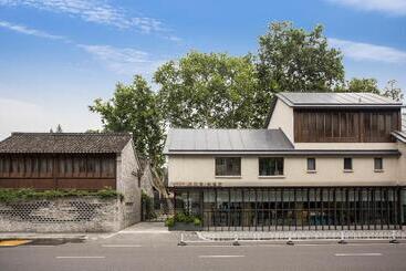 هتل Blossom House Nanjing Laomendong Zhuque Lane