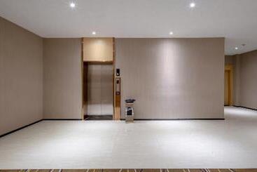 هتل City Comfort Inn Beihai Beibu Gulf Square Ancient Street