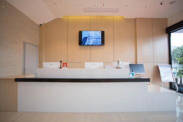 هتل City Comfort Inn Luzhou Jiangyang District Wancheng International