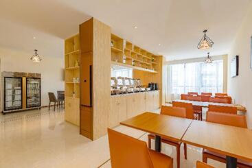 هتل City Comfort Inn Zhanjiang Central People S Hospital High Speed Railway Station