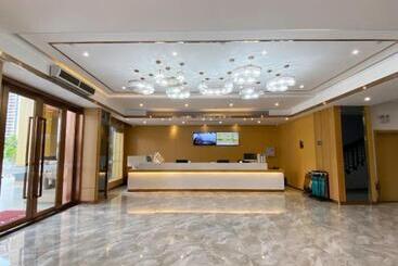 هتل City Comfort Inn Zhanjiang Jinshawan Haitian Yingzhan Plaza