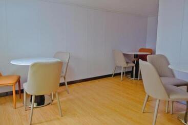 هتل Green Tree Inn Gansu Tianshui Qinzhou District Tianshui Wanda Plaza