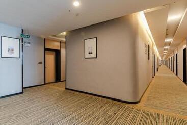 هتل Green Tree Inn Hefei Railway Station International Auto Market Zhusitan Metro Station