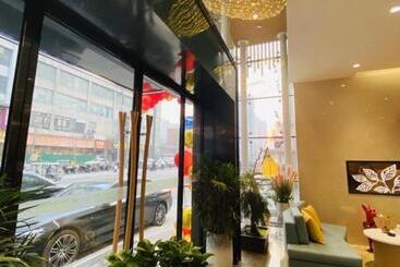 هتل Greentree Inn Luoyang Railway Station Wangfujing Wangcheng Park