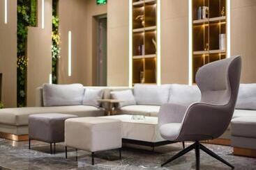 Lavande Hotel Kunming West Mountain Wanda Plaza