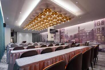 Premier City Comfort Hotel Changsha Railway Station Nanhu Market