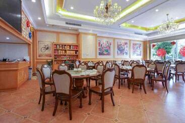 Vienna Hotel Guangdong Huiyang Qiuchang Yingbin Road