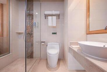 Vienna Hotel Hunan Jishou Fenghuang Ancient City