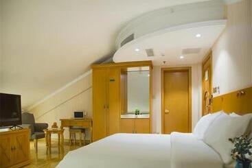 Vienna Hotel Inner Mongolia Tongliao Development Zone