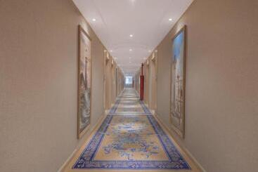 Vienna Hotel Shaanxi Xianyang Huitong China Square