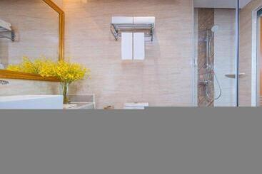 Vienna Hotel Shenzhen Pingdi Huancheng South Road