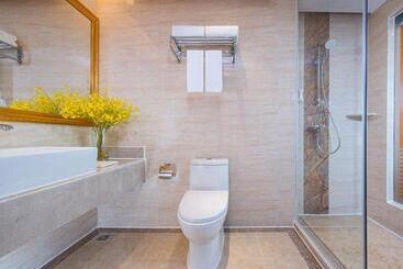 Vienna Hotel Shenzhen Pingdi Huancheng South Road