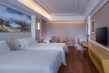 Vienna Hotel Shenzhen Pingdi Huancheng South Road
