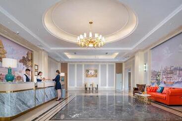 Vienna Hotel Tianjin Chentangzhuang Metro Station