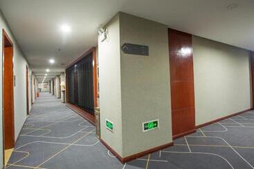 Chonpines Hotels·anshun Taixiang Baili