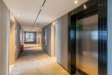 Echarm Hotel Wuhan Tianhe Airport Outlets