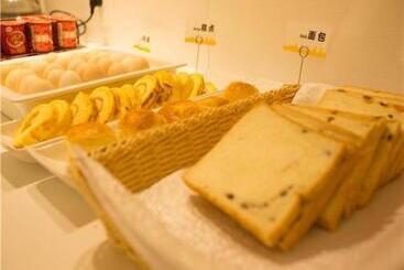בית מלון כפרי City Comfort Inn Hechi Chengxi Avenue