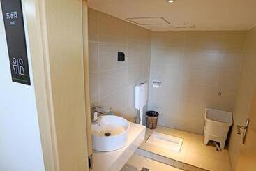 هتل City Comfort Inn Huanggang Polytechnic College Yi Ai Lake