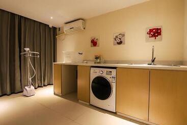 هتل City Comfort Inn Huanggang Polytechnic College Yi Ai Lake