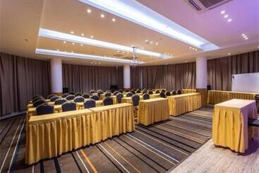 هتل City Comfort Inn Lingshui Central Avenue Bus Station
