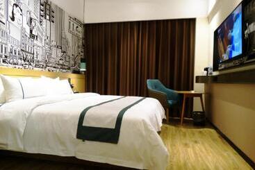 هتل City Comfort Inn Meishan Wanda Plaza