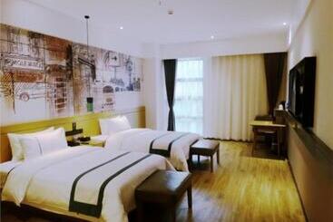 هتل City Comfort Inn Meishan Wanda Plaza