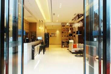 هتل City Comfort Inn Meishan Wanda Plaza