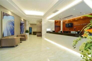 هتل City Comfort Inn Yibin Cuipingshan Park