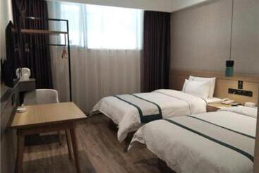 هتل City Comfort Inn Zhoukou City Chuanhui District Huanghe Road