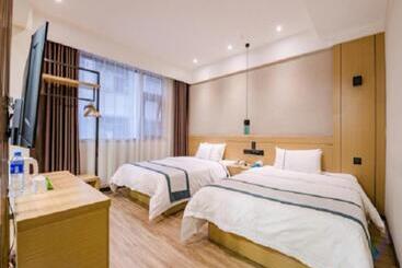 هتل City Comfort Inn Zhoukou City Chuanhui District Huanghe Road