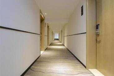 هتل City Comfort Inn Zunyi Meeting Site Medical College