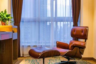 هتل James Joyce Coffetel· Xianyang Renmin Road Central Square Store