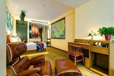 هتل James Joyce Coffetel· Xianyang Renmin Road Central Square Store