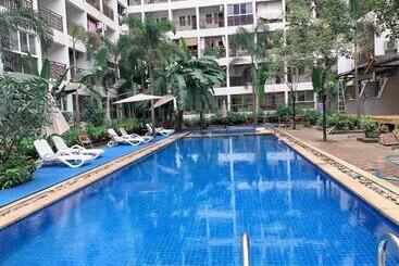 هتل James Joyce Coffetel Xishuangbanna Gaozhuang Starlight Night Market