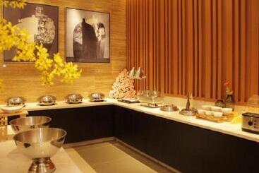 هتل Jinjiang Inn Select Xixian New Distict Century Avenue
