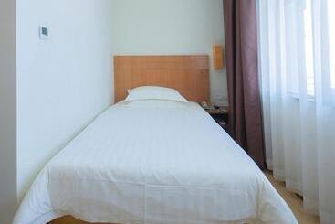 هتل Jinjiang Inn Style Huizhou Xihu Park Walking Street