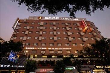 هتل Jtour Inn Yulin High Speed Railway Station Rt Mart