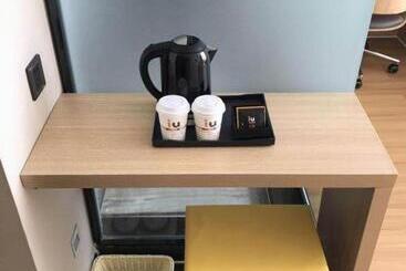 Iu Hotels· Taiyuan Qianfeng Nan Road