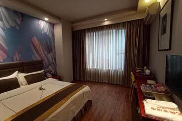 Pai Hotel Nanchong Huaxi Normal University