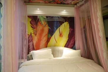 Pai Hotel·chongqing Jiangbei Airport Changfu Road Light Rail Station