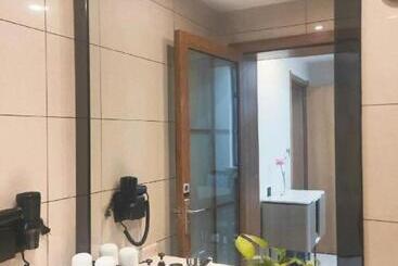Up And In Hotel Hubei Jingzhou Songzi District Lexiang Avenue
