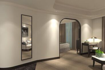 Charmant Suites   A Boutique Hotel Can Tho