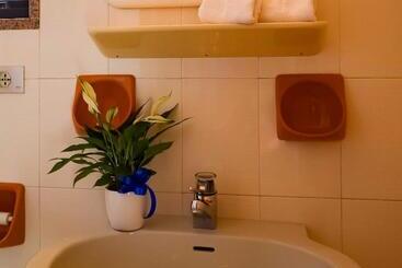 Easy Hotel Meryon
