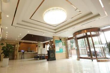 هتل Greentree Inn Taiyuan East Binhe Road Xiaodian High Speed Mouth Express