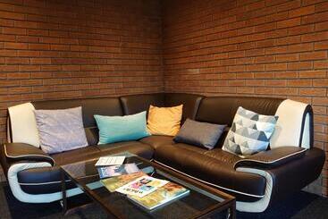 هتل The Elmsleigh Suite At Claremont