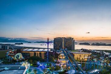 هتل Zhoushan Poly Senbo Nature Park & Resort