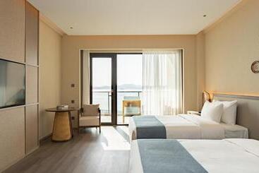 هتل Zhoushan Poly Senbo Nature Park & Resort