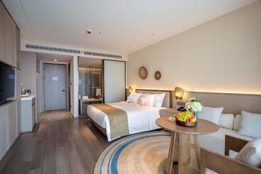 هتل Zhoushan Poly Senbo Nature Park & Resort
