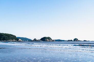 هتل Zhoushan Poly Senbo Nature Park & Resort